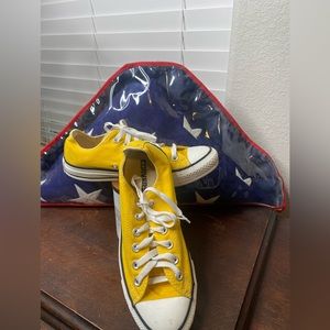 Women’s All American Converse, tennis shoes!